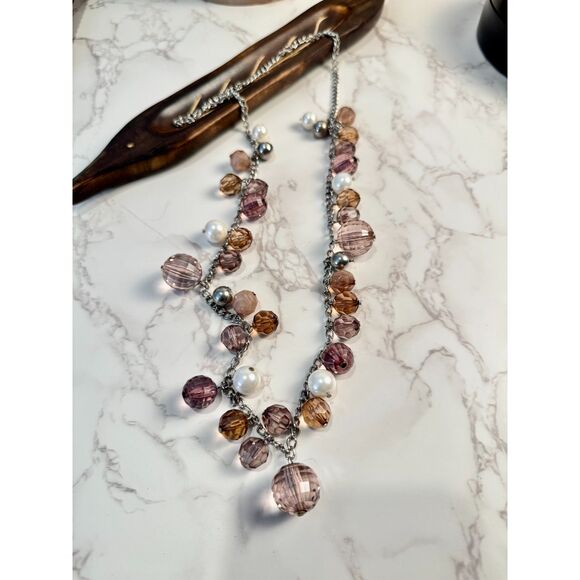 Faceted Acrylic Beaded Necklace - Picture 2 of 4